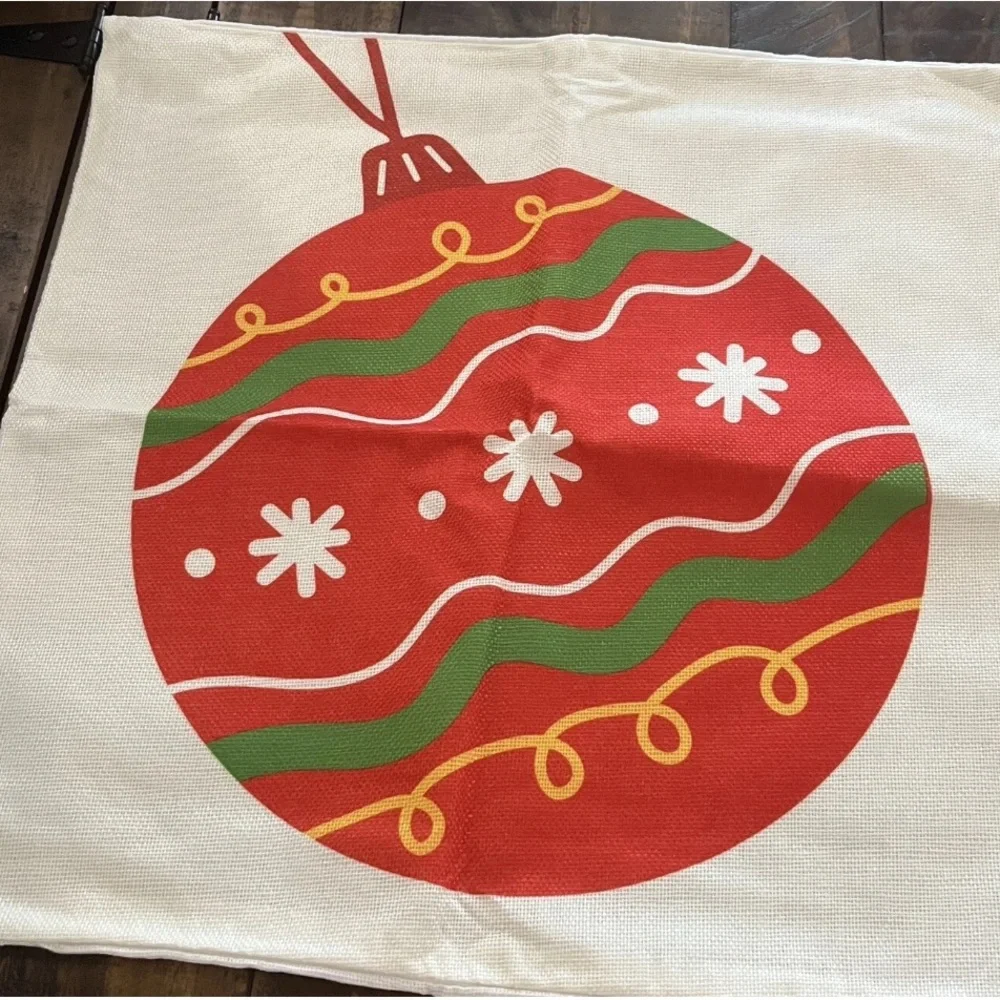 Pack of 4 Merry Christmas Bulb Tree Red White 18x18 Pillow Covers